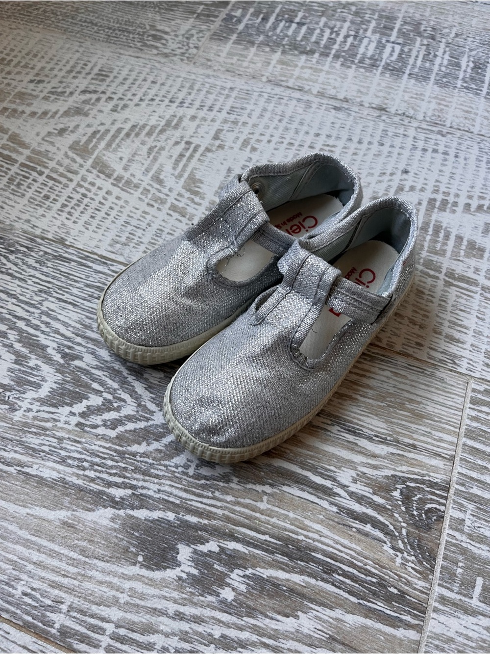 Cienta Silver Glitter Kids Shoes - Slip-On Mary Jane button snap Size 27 C - Picture 3 of 6
